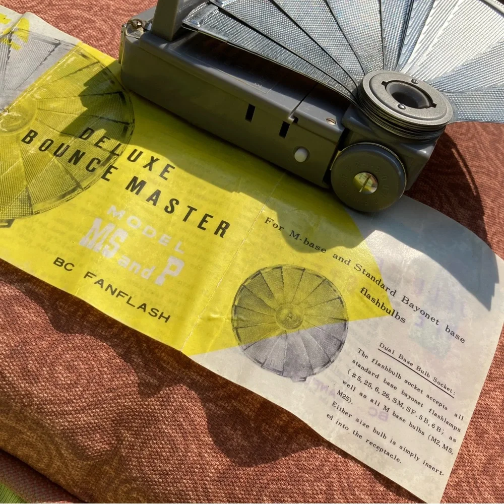Accura Bounce Master Fan Flash